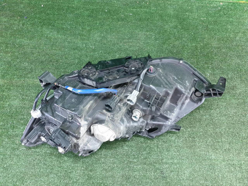 Фара правая Nissan X-Trail T32 (2017-2022) галоген