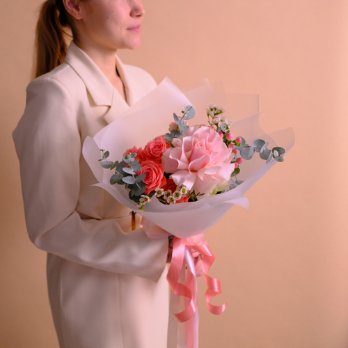 Купить Нежный букет с французскими розами #745