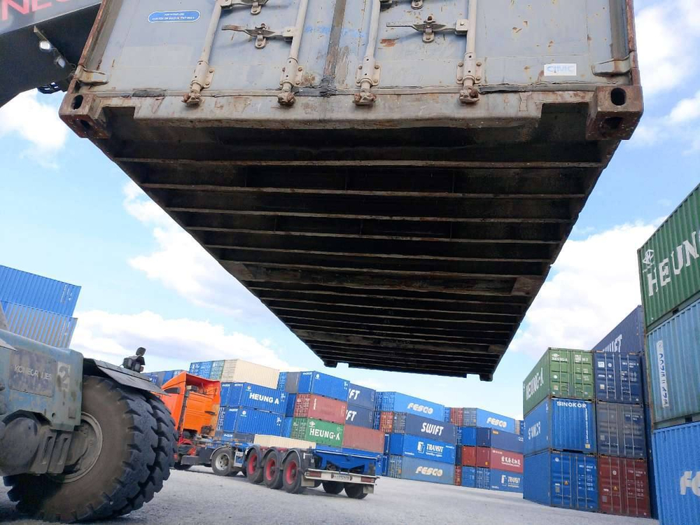 Контейнер 20 футов № GATU1267876