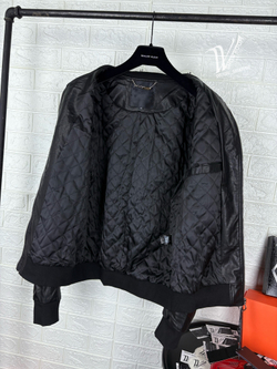 Кожаная куртка Philipp Plein с металлическими звёздами