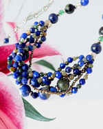 Колье из лазурита, яшмы, агата, пренита и пирита
