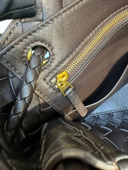 Сумка Bottega Veneta Andiamo коричневый