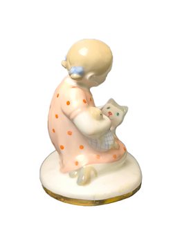 Фарфоровая Статуэтка "Девочка с кошкой" ЛФЗ