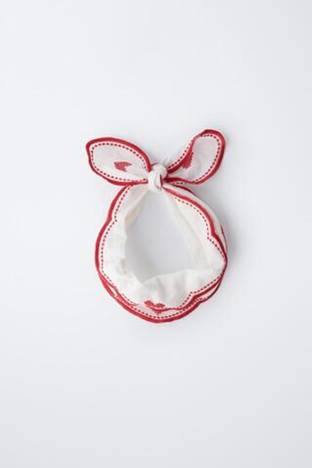 ZARA БАНДАНА С ВЫШИТЫМИ ВОЛНАМИ И СЕРДЕЧКАМИ, КРАСНЫЙ