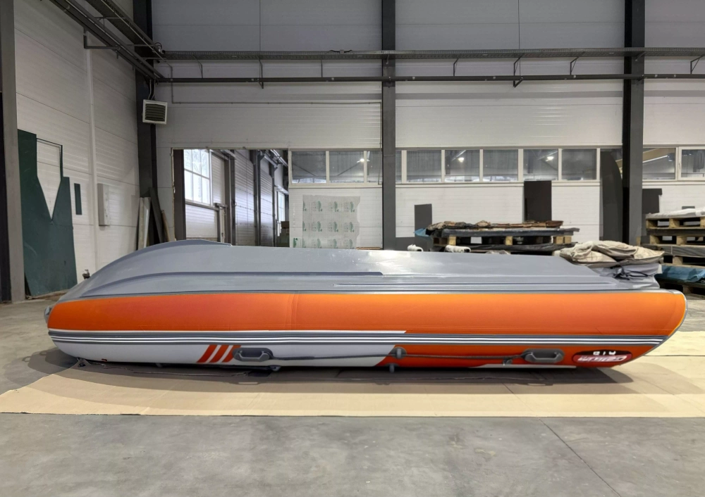 Моторная лодка РИБ Gelium 4300 (высокий борт, пластиковый конус)