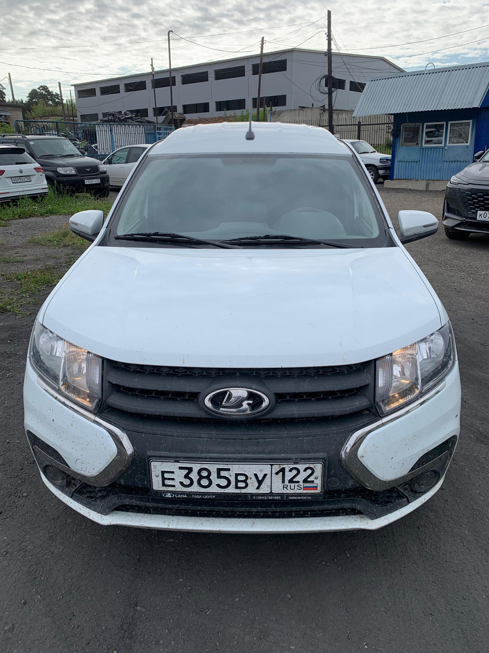 LADA LARGUS Цельнометаллический Classic 1.6 90hp 5MT