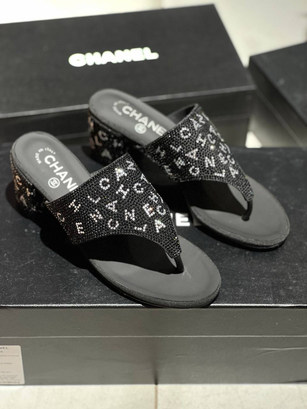 Шлепанцы Chanel