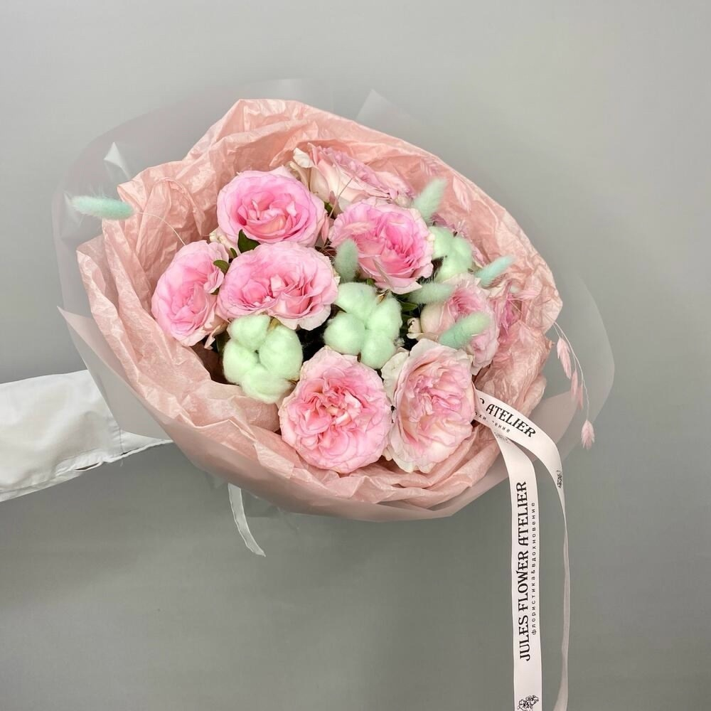 Букет из розовых роз с хлопком💕
