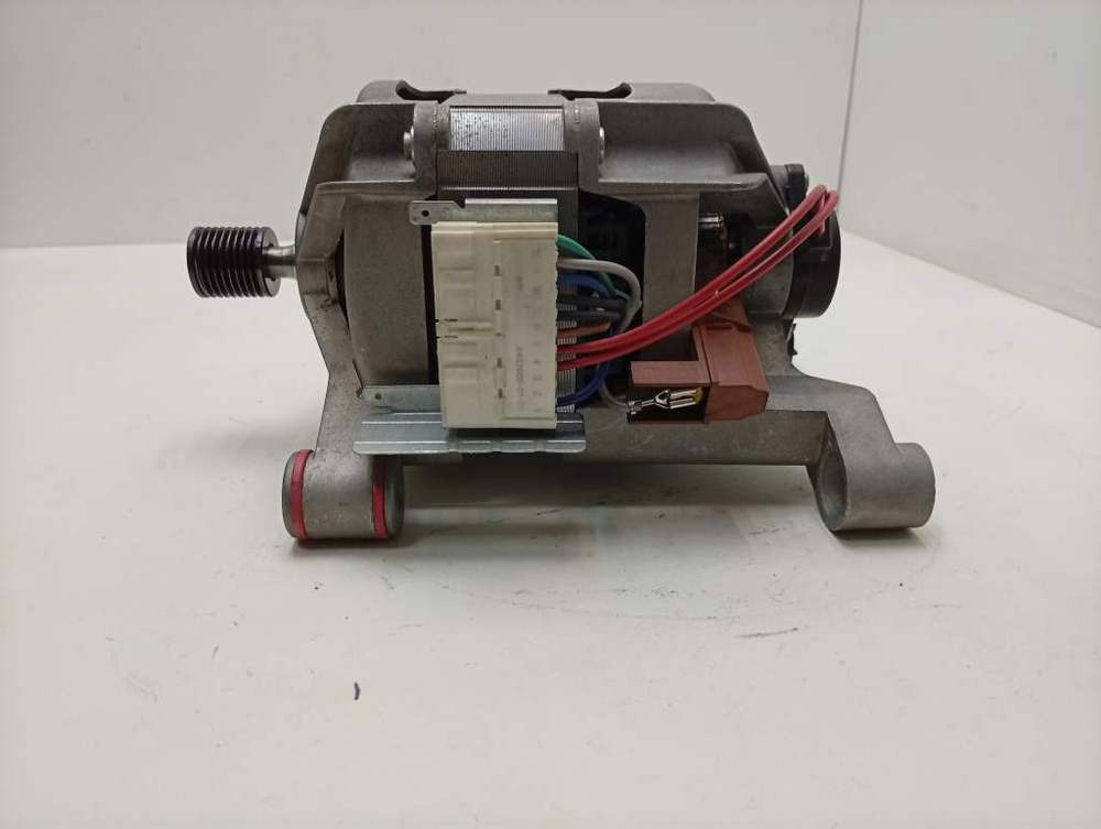 WHB1038 кт29 Двигатель (мотор) к стиральным машинам Hansa 101340 б/у 9 контактов