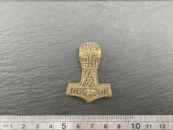 Мьёльнир. Швеция 9-10 в.