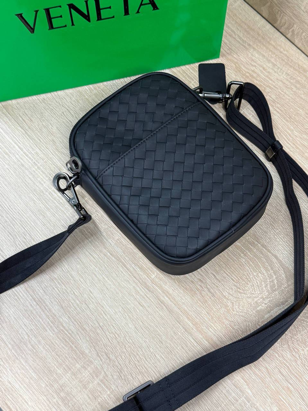 Сумка-мессенджер Bottega Veneta