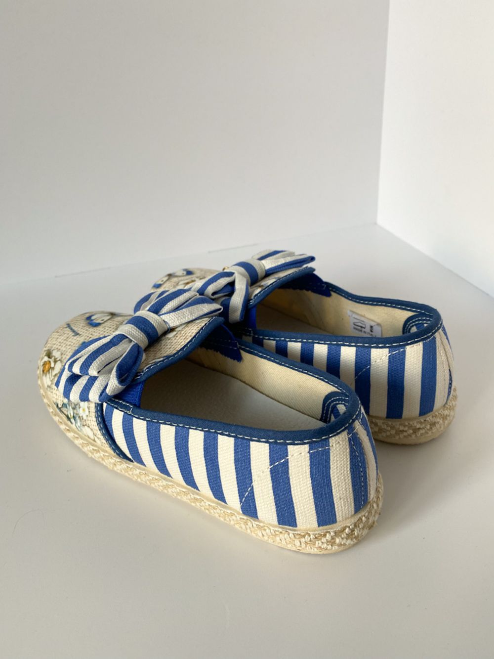 Новые текстильные слипоны  Monnalisa, 32