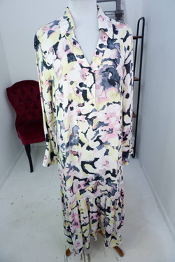 Платье с акварельным принтом, визуально 50 размер