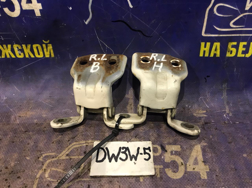 Петля двери задней левой MAZDA DEMIO 1999