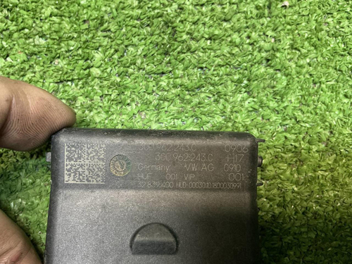 Блок управления багажника VW Touareg 3 (2018-н.в.)