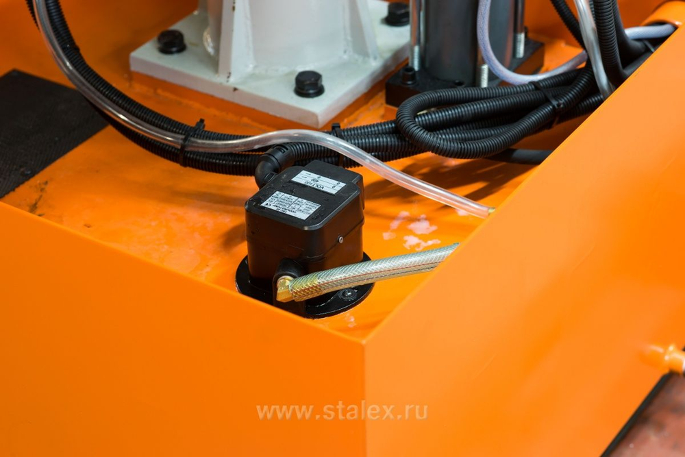 Ленточнопильный отрезной станок Stalex TGK-4240