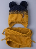 Шапка вязаная для мальчика на завязках и снуд