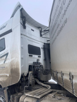 FAW J7 4x2 Седельный тягач CA4180P77K25E5 (Дизельный, 12,5 л, 553 л.с., АТ)