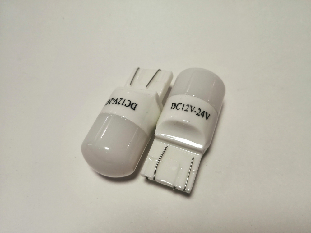 Светодиодная лампа W21/5W, белый, два контакта, 12-24V, (за 1 шт.)