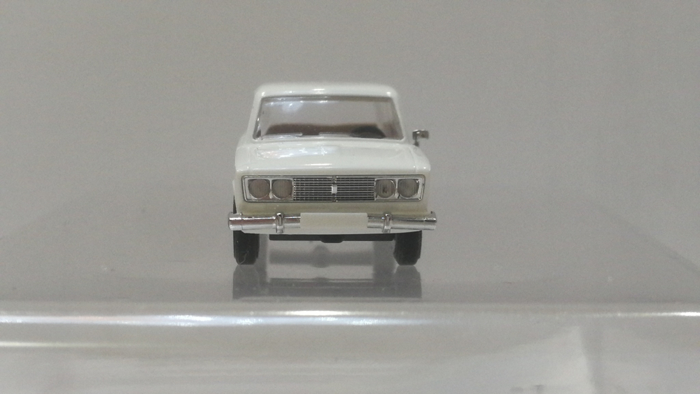 Автомобиль Lada 1600, СБОРКА (H0, 1:87)