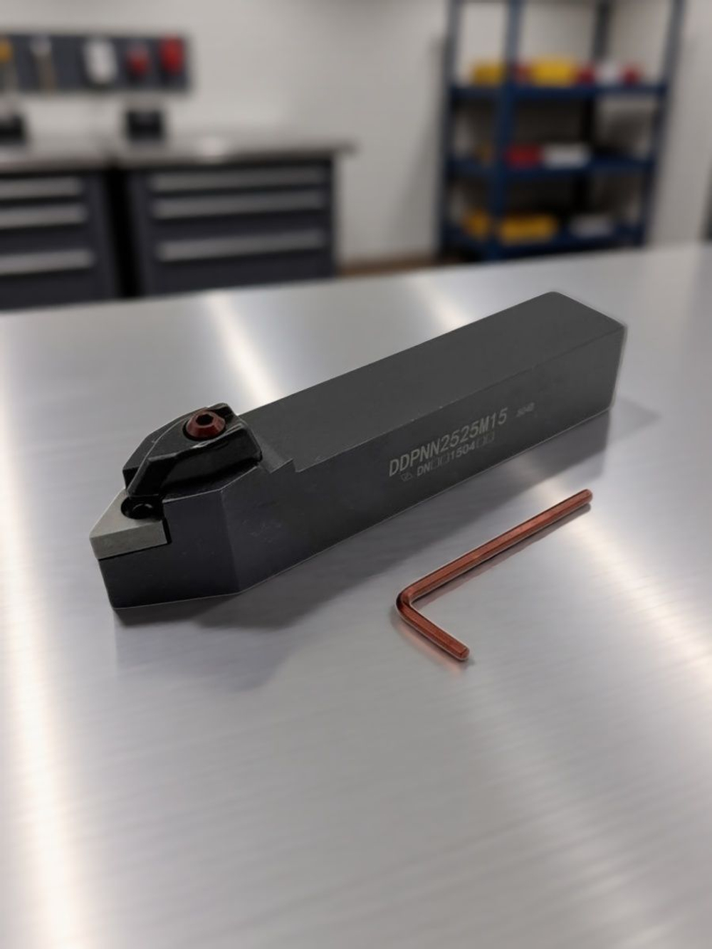 Державка для наружного точения DDPNN2525M15