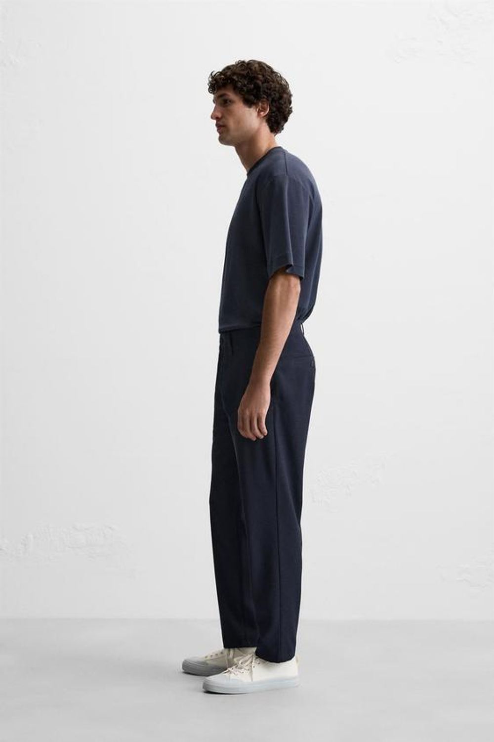 ZARA БРЮКИ КОМФОРТНОЙ ПОСАДКИ ИЗ РЕЛЬЕФНОЙ ТКАНИ, СИНИЙ С МЕЛАНЖЕВЫМ ЭФФЕКТОМ