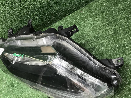 Фара правая Nissan X-Trail T32 (2013-2019) галоген