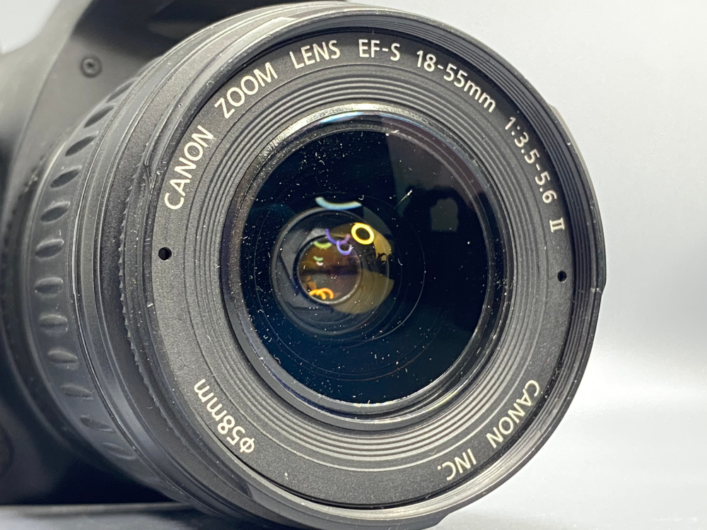 Canon 550D Kit 18-55mm II 30800 кадров