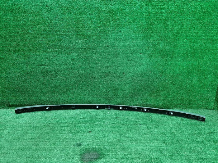 Молдинг двери багажника RR Vogue 5 L460 (21-нв)