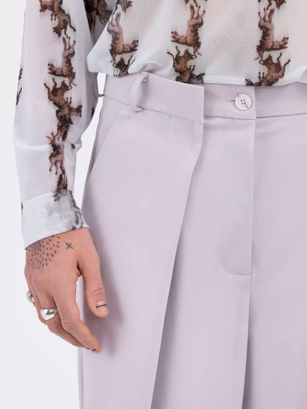 Широкие светлые брюки унисекс с вышивкой ола ола купить в OLA OLA Store OLA OLA