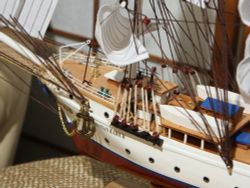 Meteor Lights Модель парусника ''CHRISTIAN RADICH'