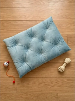 Лежанка для кошек и собак