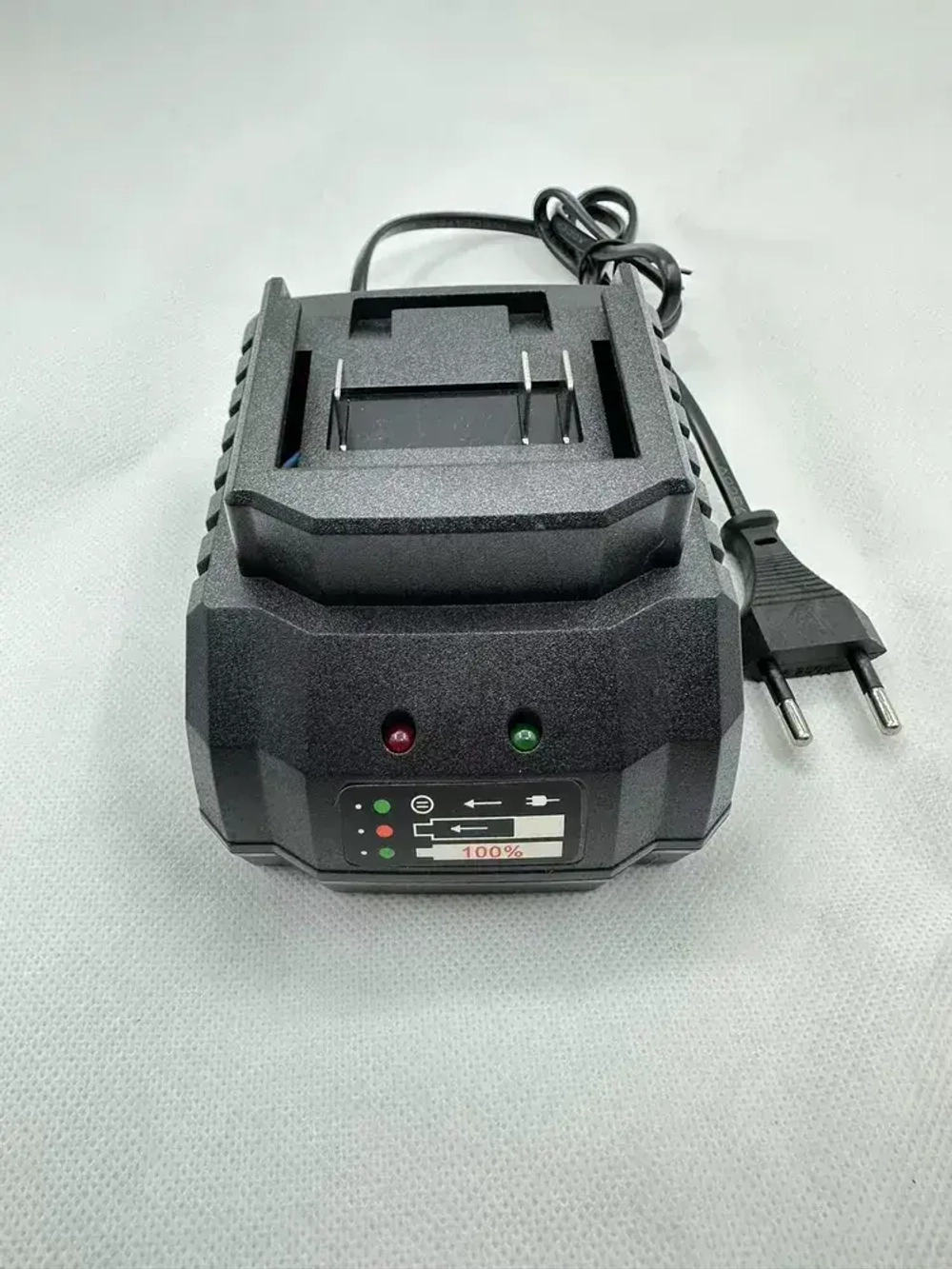 Зарядное устройство для шуруповертов для Li-ion аккумуляторов 18-21В