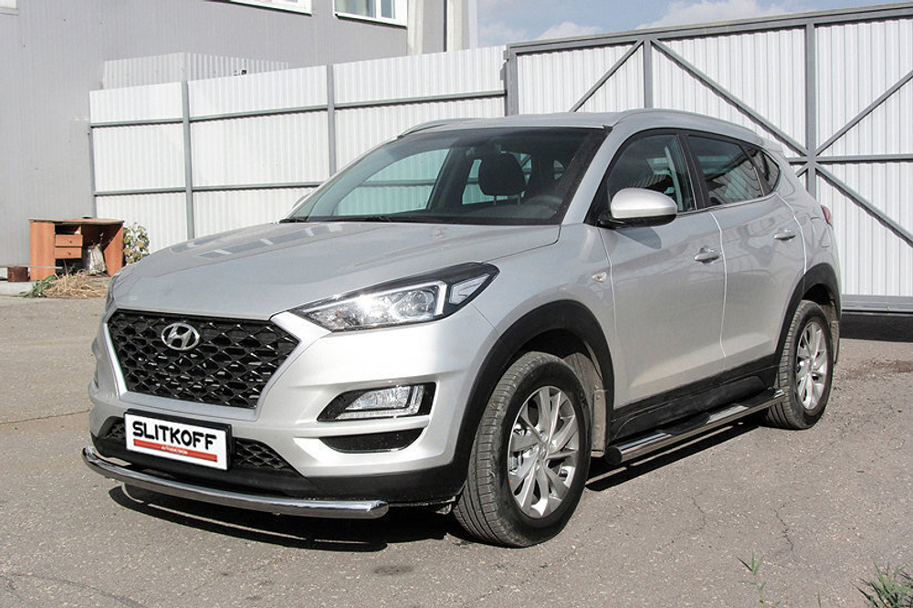 Пороги из нержавейки Hyundai Tucson (2018-2021) d76 с проступями (черный цвет)