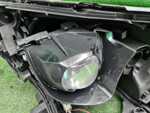 Битая Фара правая Toyota RAV4 4 CA40 (15-19) LED