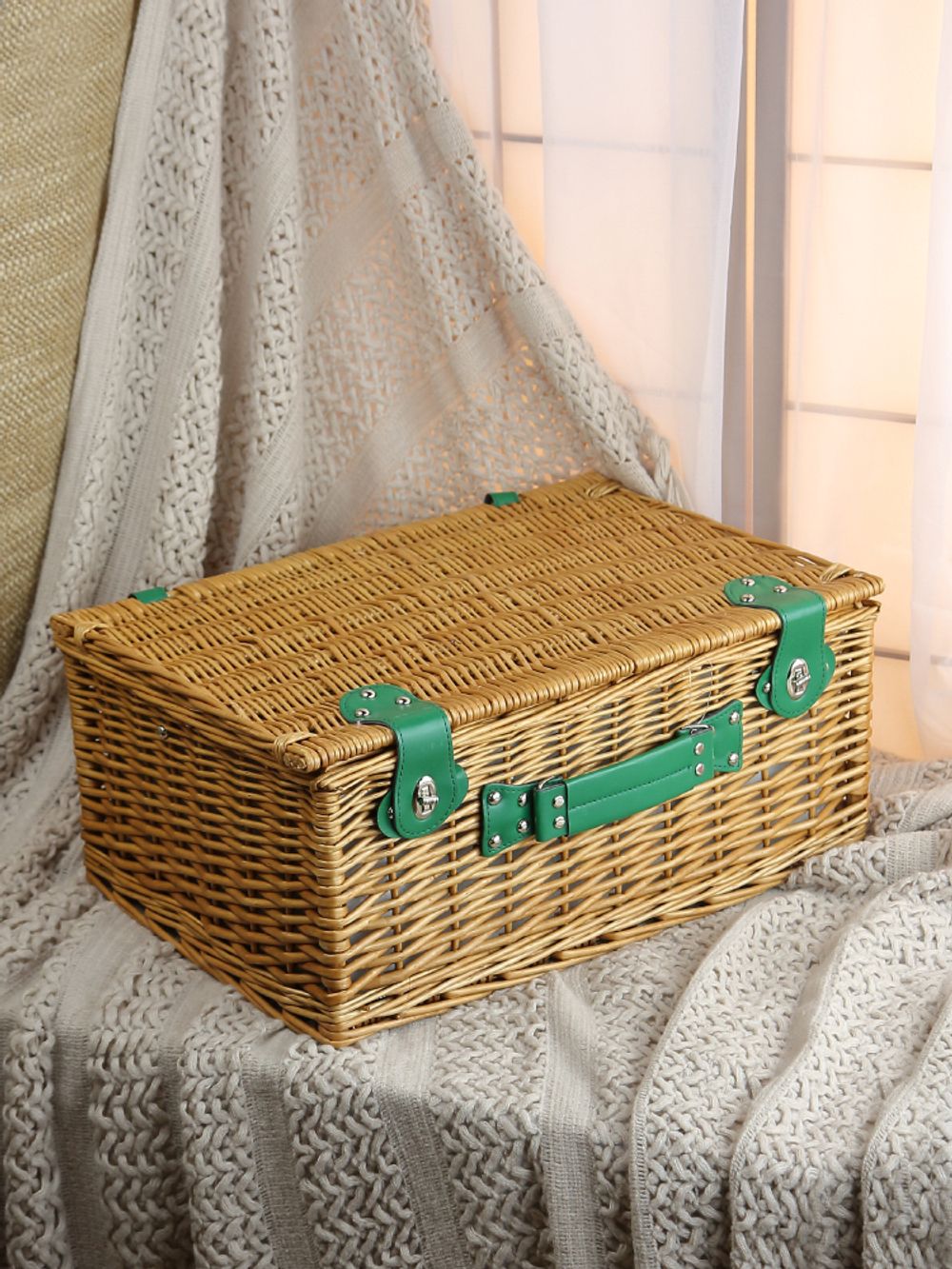 HOLYDAY BASKET Набор для пикника с термосумкой на 4 персоны