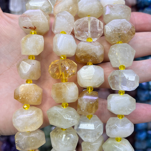 Цитрин бусины 18х13 мм, крупная грань, нитка 38 см