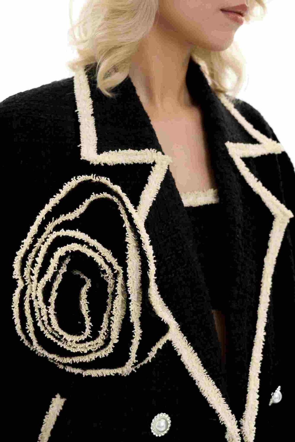 Двубортный жакет-бомбер с розой