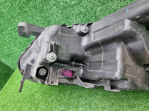 Фара правая Geely Coolray (2019-2024) LED