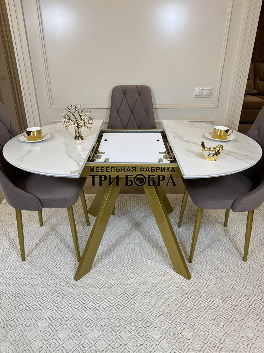 Круглый раздвижной стол "Бонжур", керамогранит, белый мрамор и стулья "Лондон"