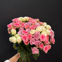 Монобукет из 21 кустовой розы