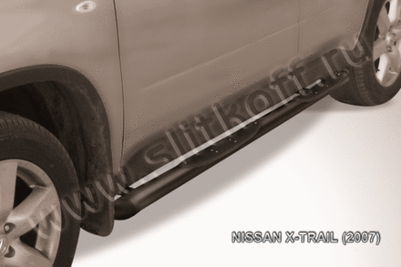 Пороги стальные Nissan X-Trail (2007-2011) d76 люкс с проступями (черные)