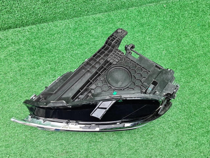 Фара правая VW Talagon (2021-н.в.) LED