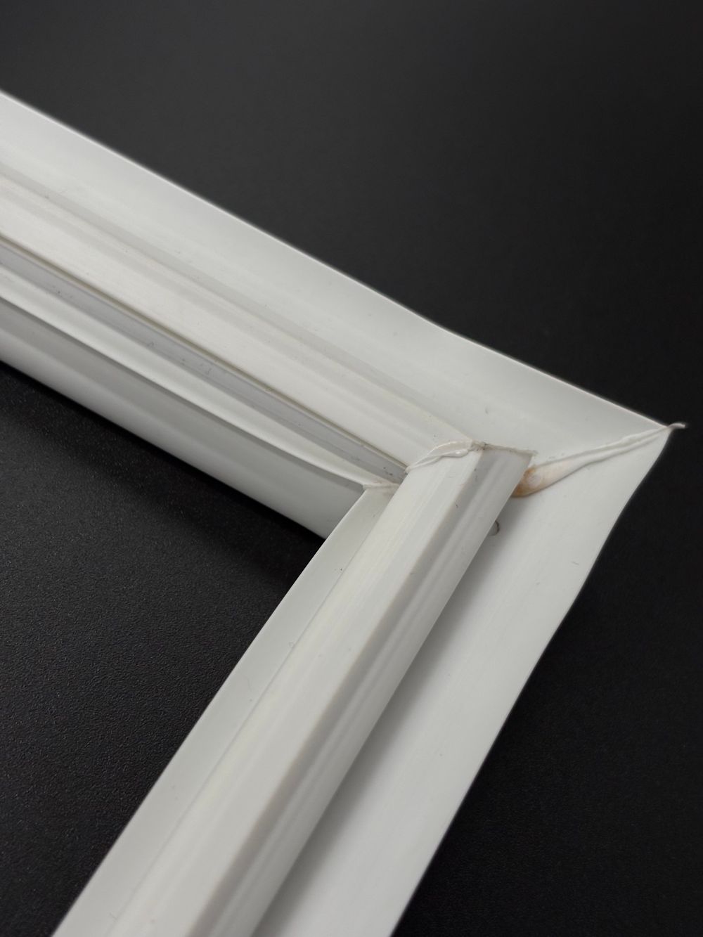 Уплотнитель для холодильника Liebherr C 4025 INDEX 20B/001 х.к. размер 1100*545 мм по пазу (020)