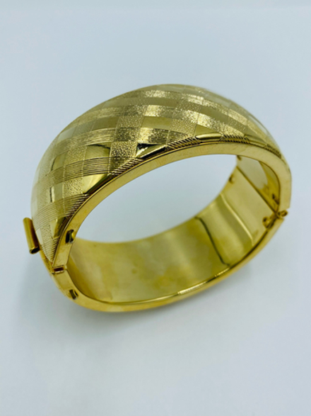 Крупный браслет с гравировкой