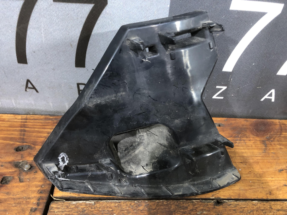 Кронштейн решетки радиатора VW Polo 6 20-нв Б/У Оригинал 6n5807986