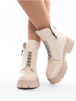 Зимние ботинки на высокой платформе