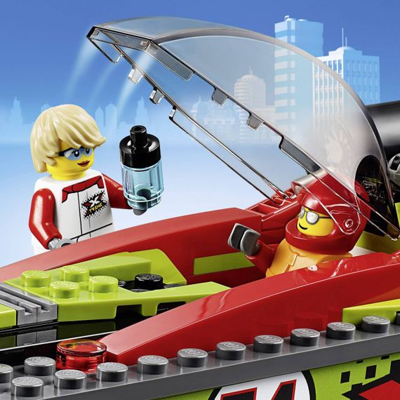 Lego konstruktor City Race Boat Transporter