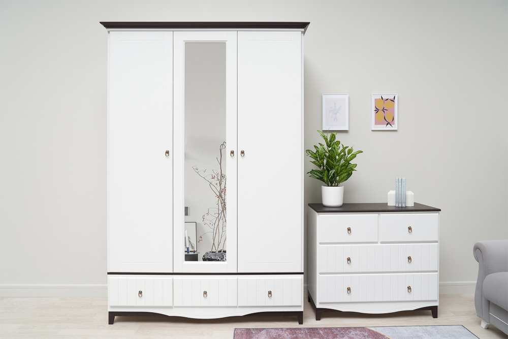 Вояж Шкаф 3-х ств (Белый, Белый)