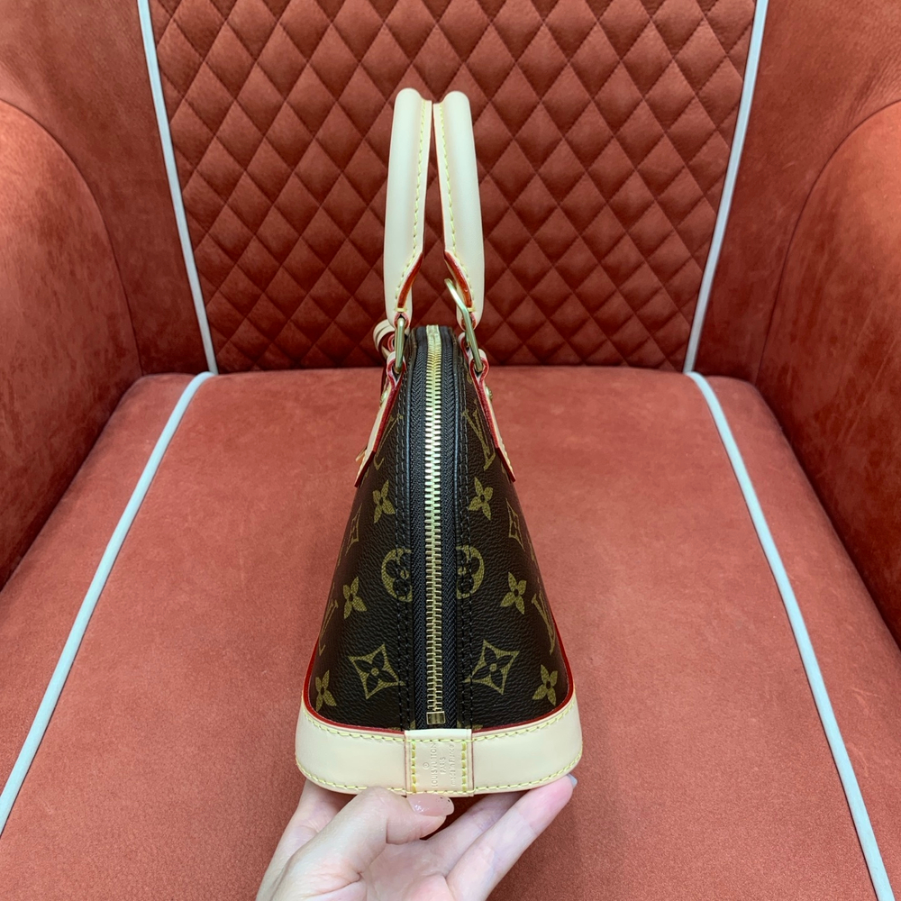 Louis Vuitton Alma BB